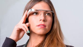 Google снова попытается выпустить умные очки